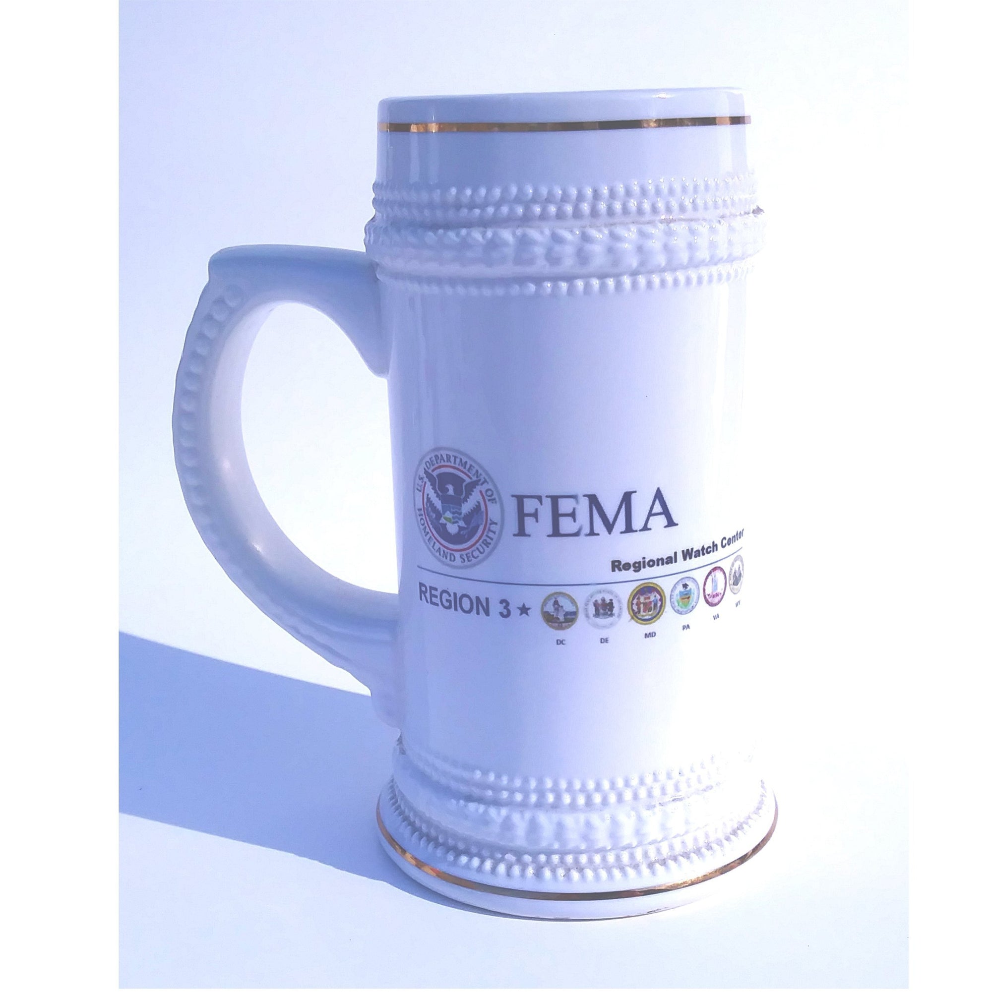 Stein with gold trim. With your photo or logo in full color. - SophiaImpressions